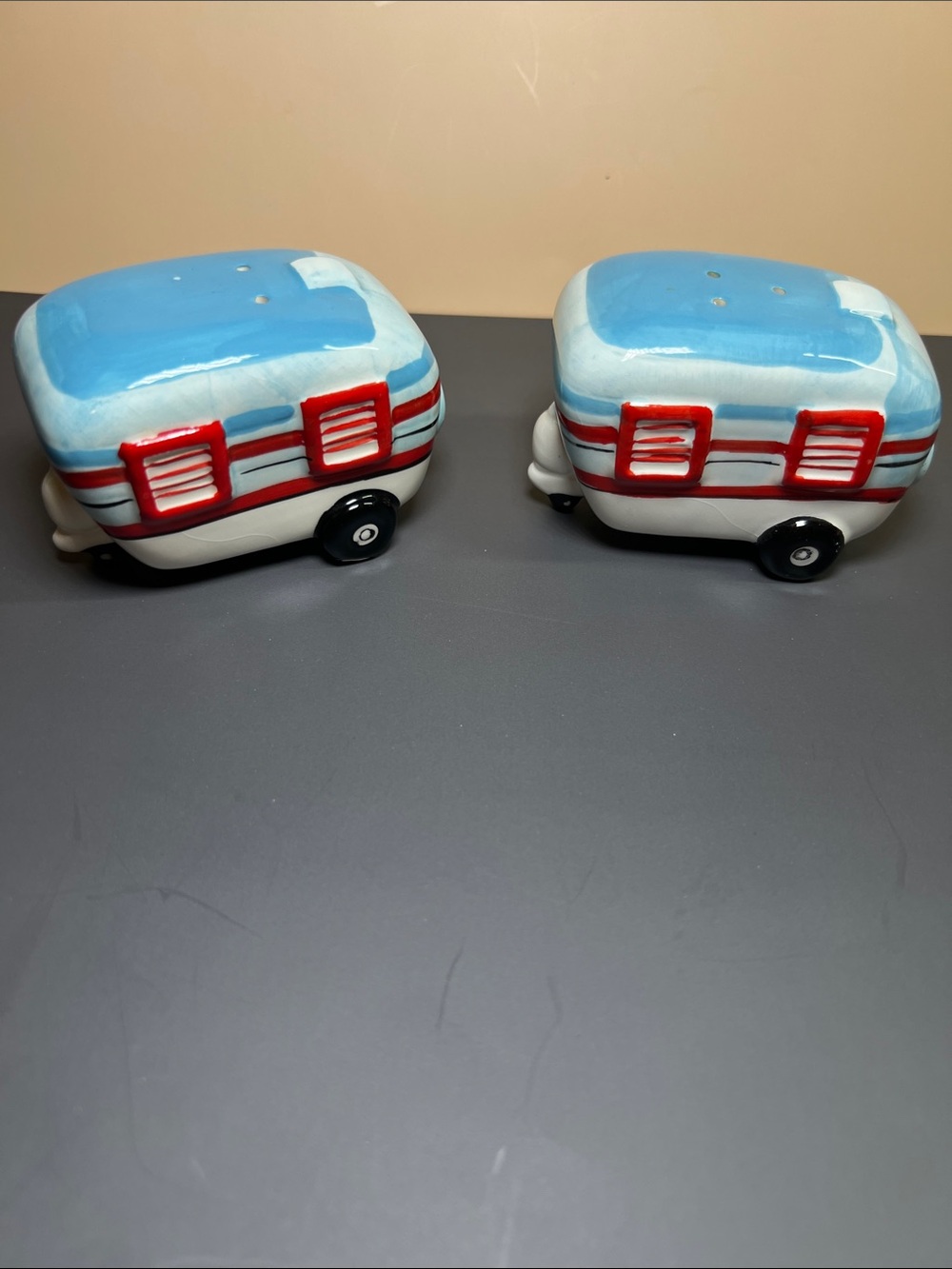 Light Blue & Red Camper Van Salt and Pepper Shaker Set - Kids Toys
